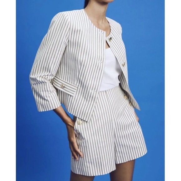 Zara Blazer White Navy Striped Cropped Blazer Gold Buttons Nautical NWT XS - Picture 3 of 9